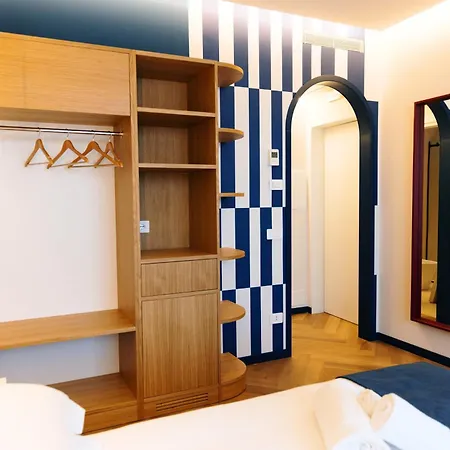 Setsail Vibo Valentia Marina