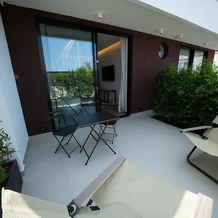 Bed & Breakfast Setsail